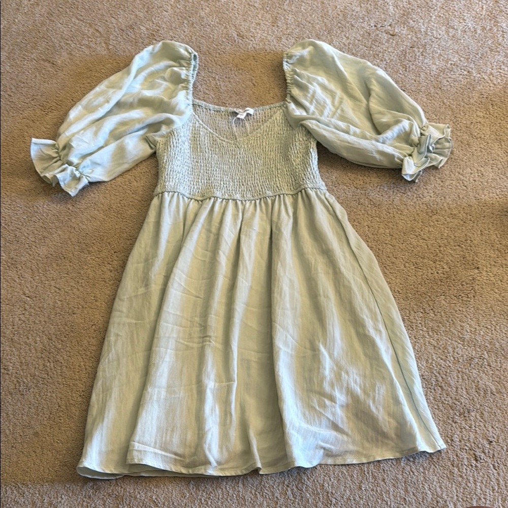 Light Green Puff Sleeve Dress